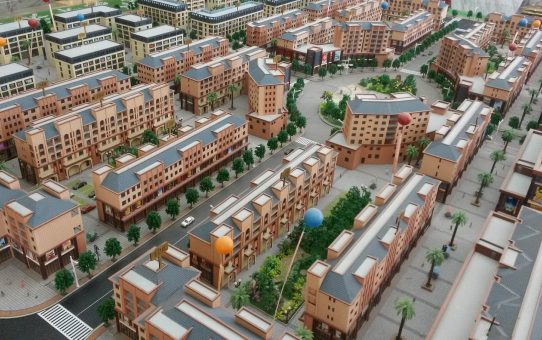 Duża hala magazynowa